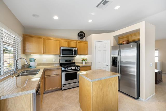 80559 Virginia Avenue, Indio CA: https://media.crmls.org/mediaz/7ba00451-e709-4333-81df-5864454adc65.jpg