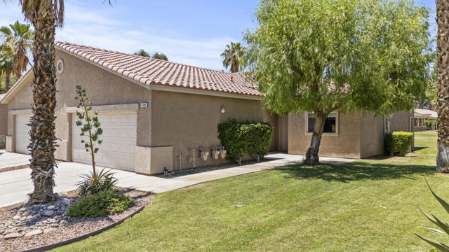 49181 Biery Street, Indio CA: https://media.crmls.org/mediaz/7ba10f12-47a6-4108-a4d5-861eaa424413.jpg
