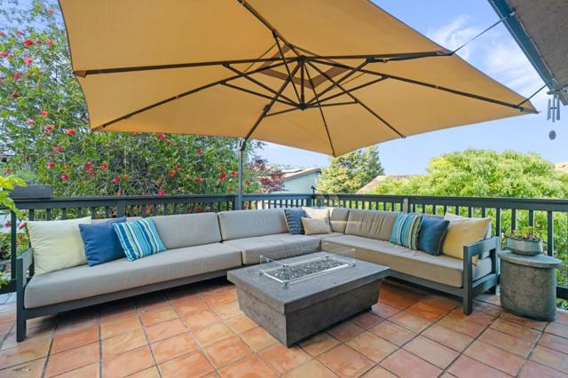 29 Kirkwood Way, San Carlos CA: https://media.crmls.org/mediaz/7ba1e949-edb9-40c5-8b44-b1cab9d43b90.jpg
