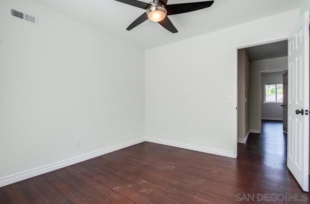 12709 Treeridge Ter, Poway CA: https://media.crmls.org/mediaz/7ba22c57-7e66-4d17-b0a2-cf4df4ff7731.jpg