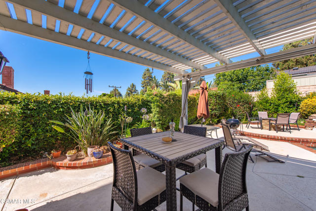 3581 Rachael Avenue, Simi Valley CA: https://media.crmls.org/mediaz/7ba27a71-1f85-48b9-b99c-0995d1ca1c12.jpg