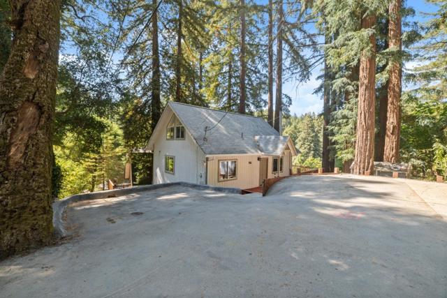 325 Fireside Road, Boulder Creek CA: https://media.crmls.org/mediaz/7ba353f2-b4e4-4ea0-a48f-cb8a7d6cfc48.jpg