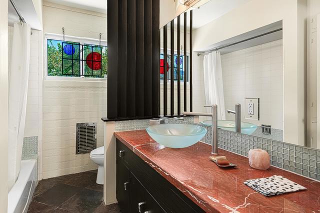 1175 E Cactus Road, Palm Springs CA: https://media.crmls.org/mediaz/7ba4bb44-f935-498d-9e22-1fb4d448faf5.jpg