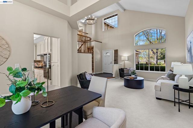 Image 5 of 40 For 912 Loyola Way