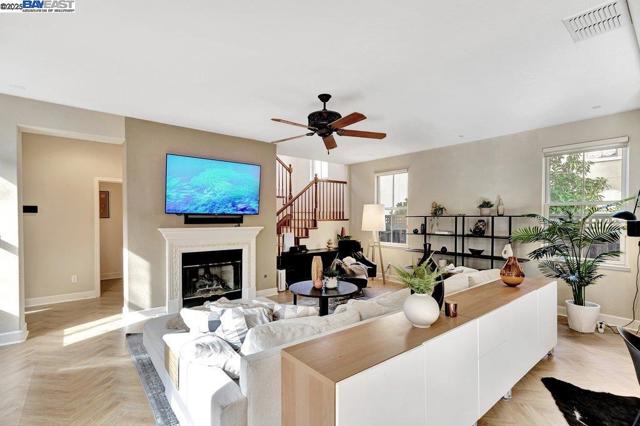 1166 Taraya Terrace, Hercules CA: https://media.crmls.org/mediaz/7ba501cc-a5c5-46a3-8ba8-55a9279a7af2.jpg