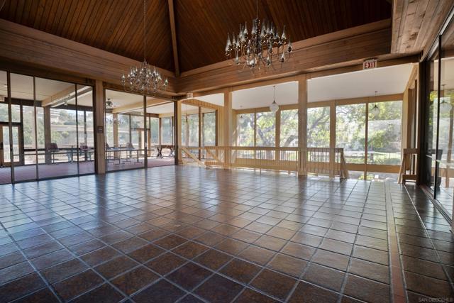 3942 Valeta St, San Diego CA: https://media.crmls.org/mediaz/7ba5239b-5af8-4017-969d-cfe200c03056.jpg