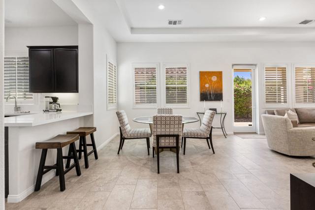 80813 Calle Azul, La Quinta CA: https://media.crmls.org/mediaz/7ba595dc-3fbc-4216-a6c1-4c877849457f.jpg