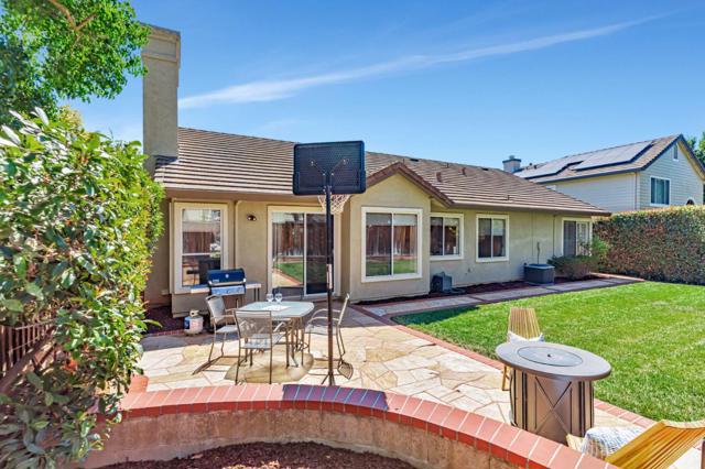 15202 Monticello Way, Morgan Hill CA: https://media.crmls.org/mediaz/7ba64adb-99d4-43ab-be26-af3633f56e7b.jpg