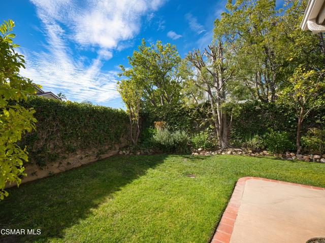 3127 La Casa Court, Thousand Oaks CA: https://media.crmls.org/mediaz/7ba7f3e2-bfac-4eaf-be12-ac786f2aed9c.jpg
