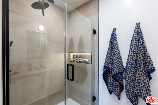 1351 N Crescent Heights Boulevard, West Hollywood CA: https://media.crmls.org/mediaz/7ba82766-30c3-40f2-a23c-8ddd3733b034.jpg