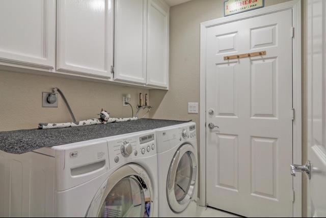 18240 Ransen Court, Morgan Hill CA: https://media.crmls.org/mediaz/7ba843b4-1a55-4a7f-a314-4771e88640e7.jpg