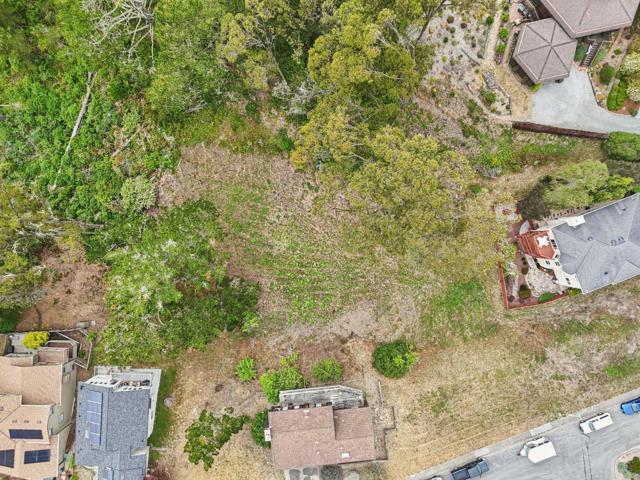 0 Lewis Avenue, El Granada CA: https://media.crmls.org/mediaz/7ba8aeb4-42ef-4e51-a40e-43f0bff2a4d4.jpg