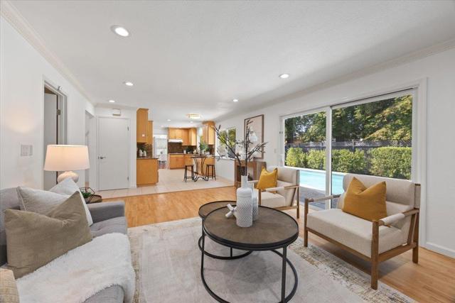 21547 Rosario Avenue, Cupertino CA: https://media.crmls.org/mediaz/7bab2ce1-c9a5-4900-abdb-75010704a876.jpg