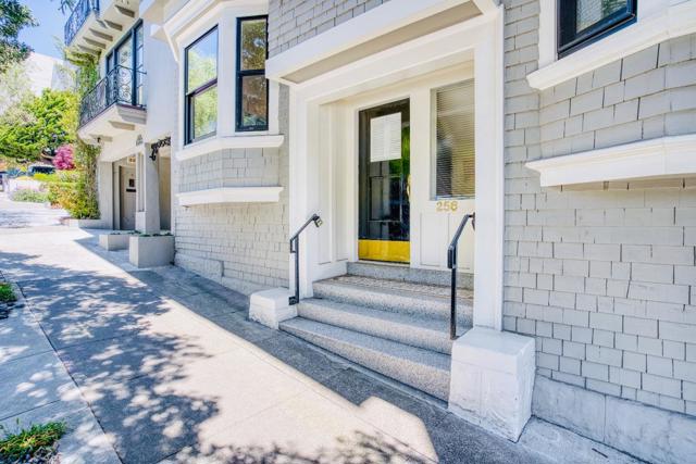 256 Presidio Avenue, San Francisco CA: https://media.crmls.org/mediaz/7bab6b51-d949-4700-8c34-e0bb362a351c.jpg
