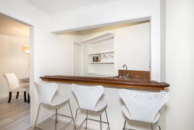510 Valencia Drive, Los Altos CA: https://media.crmls.org/mediaz/7bab6d96-92fc-470b-86fe-24bd7fd9b3a7.jpg
