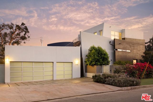 Image 23 of 25 For 16991 Sunset Boulevard