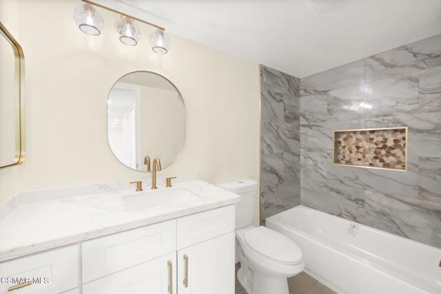 12016 Caminito Campana, San Diego CA: https://media.crmls.org/mediaz/7bac2d8a-3225-4609-9426-b12ad89096f5.jpg