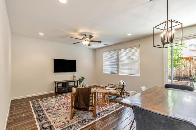51 Koror Lane, Gilroy CA: https://media.crmls.org/mediaz/7baca781-840a-4e06-902a-f14df08d3c5a.jpg