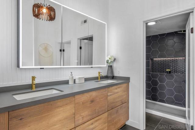 6923 Camino Pacheco, San Diego CA: https://media.crmls.org/mediaz/7bad2941-5f82-4fd5-a206-4cc68e6e430b.jpg