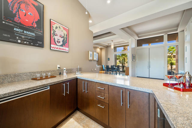 12 Boulder Lane, Rancho Mirage CA: https://media.crmls.org/mediaz/7bad62a0-8a4f-41ce-b1a0-b15923c145c6.jpg