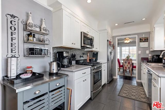 4844 W 94th Street, Inglewood CA: https://media.crmls.org/mediaz/7bad8376-02e2-4dd5-903c-32f30b435810.jpg