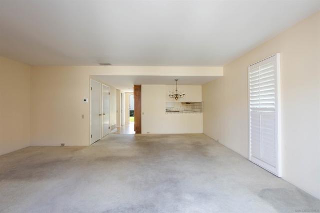 3216 Loma Riviera Dr, San Diego CA: https://media.crmls.org/mediaz/7bae9246-7324-4f6c-959d-c31180455b5a.jpg