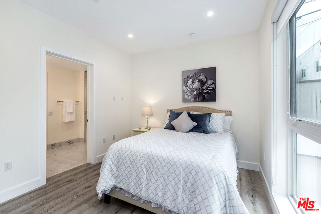 MLS #25613967 image #14