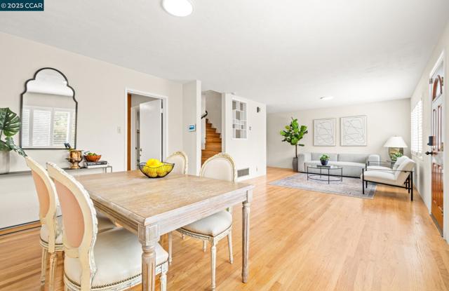 1232 E 20Th St, Oakland CA: https://media.crmls.org/mediaz/7bb023ed-1fad-4d4a-a175-d67545647f99.jpg