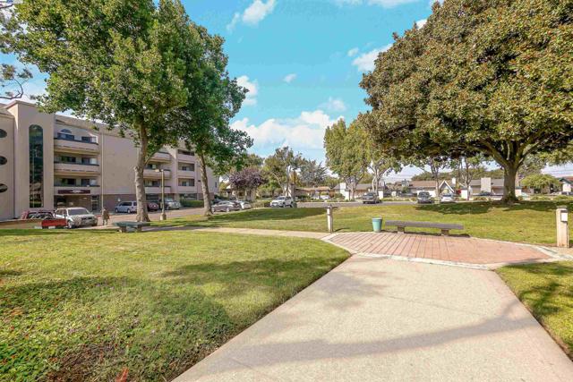 1280 Stanhope Ln, Hayward CA: https://media.crmls.org/mediaz/7bb03c86-3ec7-40c8-948a-c7d1e00759b6.jpg