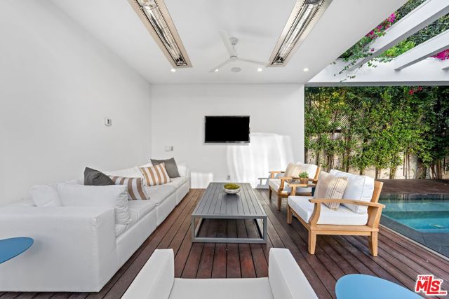 5 Bed Home for Sale in Los Angeles, California