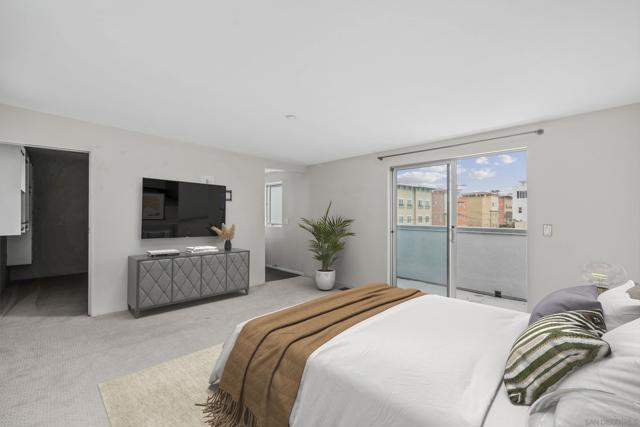 991 Sigsbee St, San Diego CA: https://media.crmls.org/mediaz/7bb1ba81-7409-441d-b540-50c0bdfed5e2.jpg