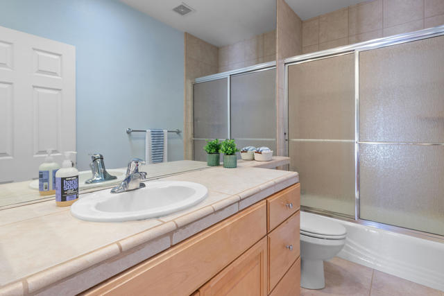 74119 Academy Lane E, Palm Desert, CA 92211