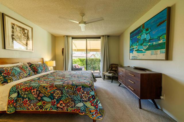 1971 Paseo Raqueta, Palm Springs CA: https://media.crmls.org/mediaz/7bb35678-b10e-4886-8227-5e486030e6cd.jpg