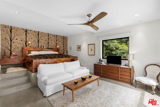 10697 Calle Quebrada, Goleta CA: https://media.crmls.org/mediaz/7bb4943e-be8f-479e-8419-ffaef465ec44.jpg