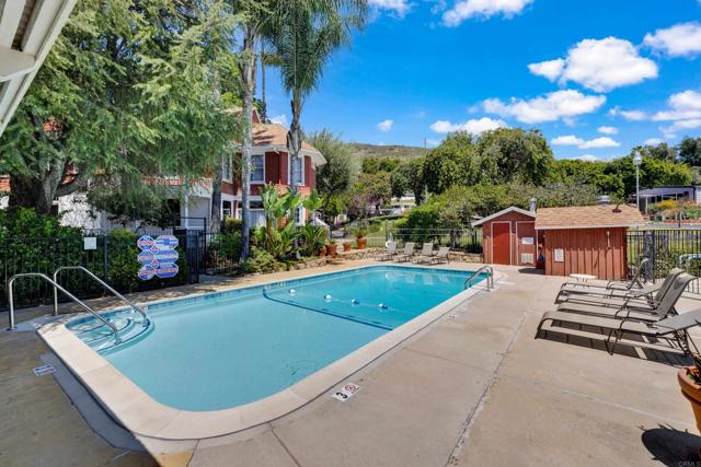 1120 Pepper Dr, El Cajon CA: https://media.crmls.org/mediaz/7bb5e932-7c7d-49f2-b5e0-56d243ea1cd1.jpg
