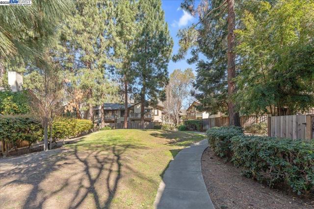 968 Huntington Terrace, Fremont CA: https://media.crmls.org/mediaz/7bb650fb-bba4-4603-b842-aa1d82188f72.jpg