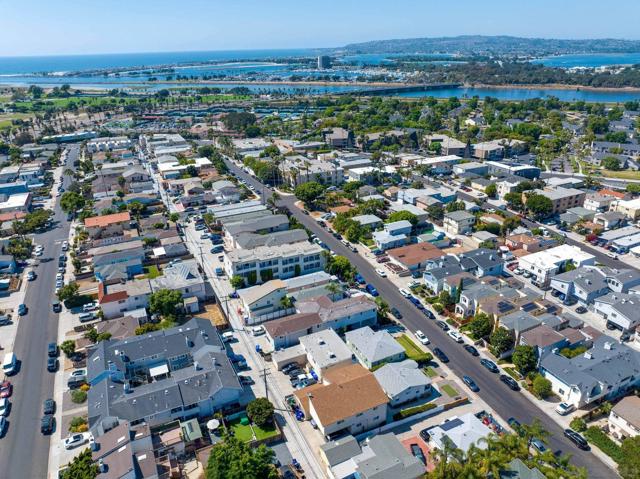 4337 39 Mentone Street, San Diego CA: https://media.crmls.org/mediaz/7bb662bd-ec2e-475f-b197-87125225a618.jpg