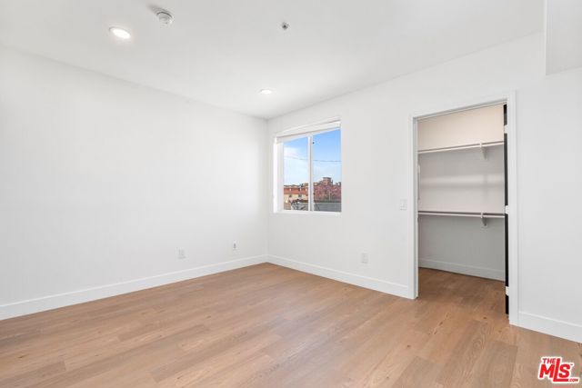 11011 Huston Street, 212 photo 9