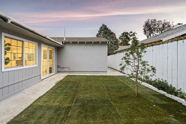 10671 Montego Dr, San Diego CA: https://media.crmls.org/mediaz/7bb7c0ea-230d-43a0-9ed0-8eedfa171853.jpg