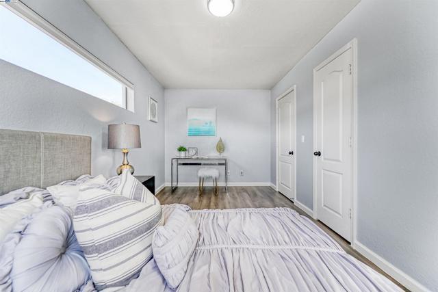 Image 31 of 59 For 15966 Maubert Ave