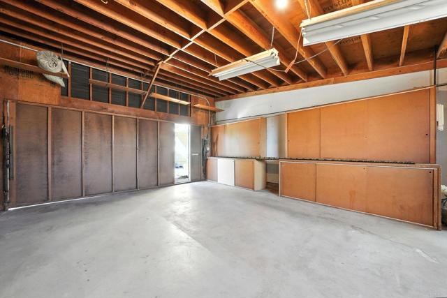 2347 Greenwing Drive, San Diego CA: https://media.crmls.org/mediaz/7bb8aaae-9e42-4ea6-8647-b5470edf64a9.jpg