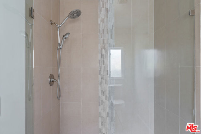 4031 Edenhurst Avenue, Los Angeles CA: https://media.crmls.org/mediaz/7bb91288-e39a-4bf6-96d0-2956a795b0a0.jpg