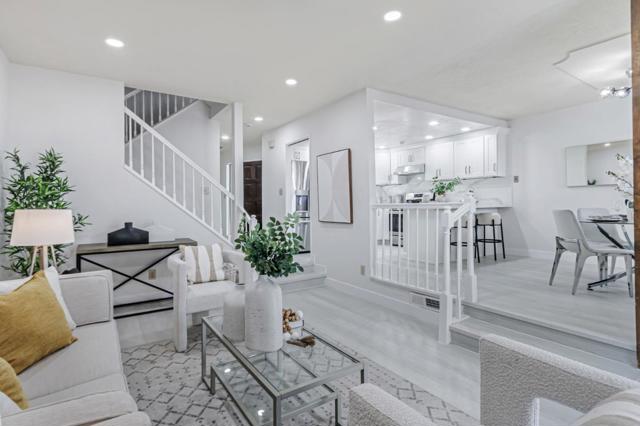 1152 Capri Drive, Campbell CA: https://media.crmls.org/mediaz/7bba9d83-c3f8-4231-a3bb-54f7700b2a56.jpg