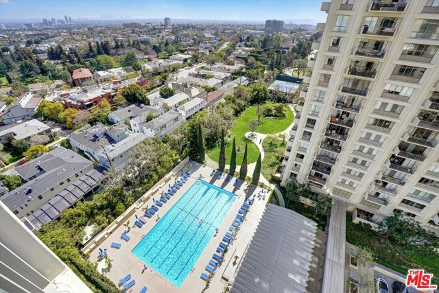 2160 Century Park East, Los Angeles CA: https://media.crmls.org/mediaz/7bbb269b-bdee-4678-a048-79ecfb6c44c0.jpg