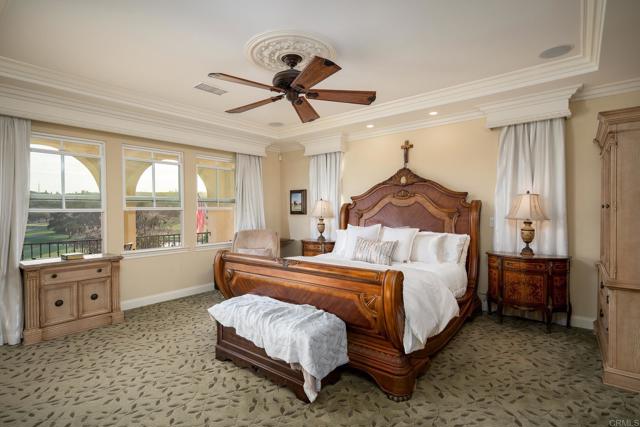 6767 Malachite Place, Carlsbad CA: https://media.crmls.org/mediaz/7bbc1142-c155-4de9-9337-136e08ed2a96.jpg