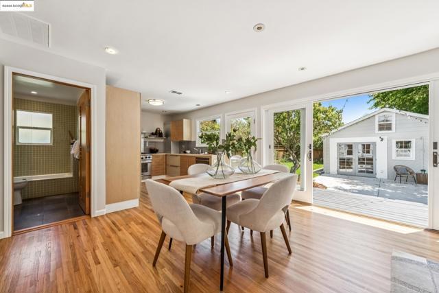 1708 Derby St, Berkeley CA: https://media.crmls.org/mediaz/7bbc1e26-68e4-4494-86cf-643a589ed7e4.jpg