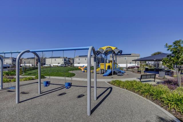 3515 Sparrow Court, West Sacramento CA: https://media.crmls.org/mediaz/7bbc2018-c618-4c7c-babd-a364cca5a363.jpg