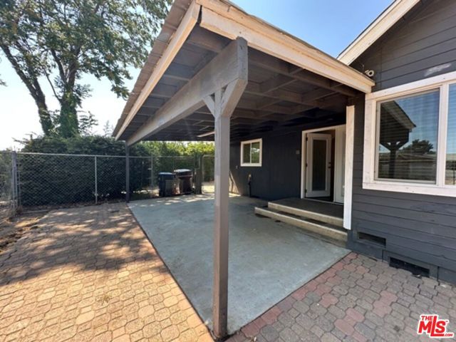 499 E 12th Street, Beaumont CA: https://media.crmls.org/mediaz/7bbc9e55-ad1e-4d42-9b02-bec834d6650c.jpg