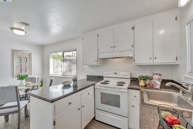 8629 Beverly Lane, Dublin CA: https://media.crmls.org/mediaz/7bbca33b-260b-47f1-a9b8-37af1ae9272b.jpg