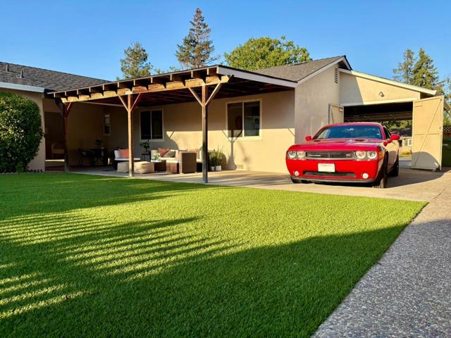 955 Norin Court, Campbell CA: https://media.crmls.org/mediaz/7bbe1a52-15ec-412f-b6de-e5147a7f62d5.jpg